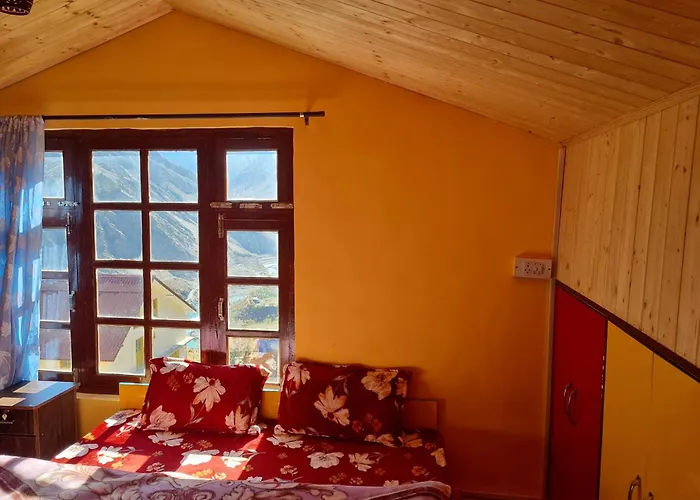 Beyond Rohtang