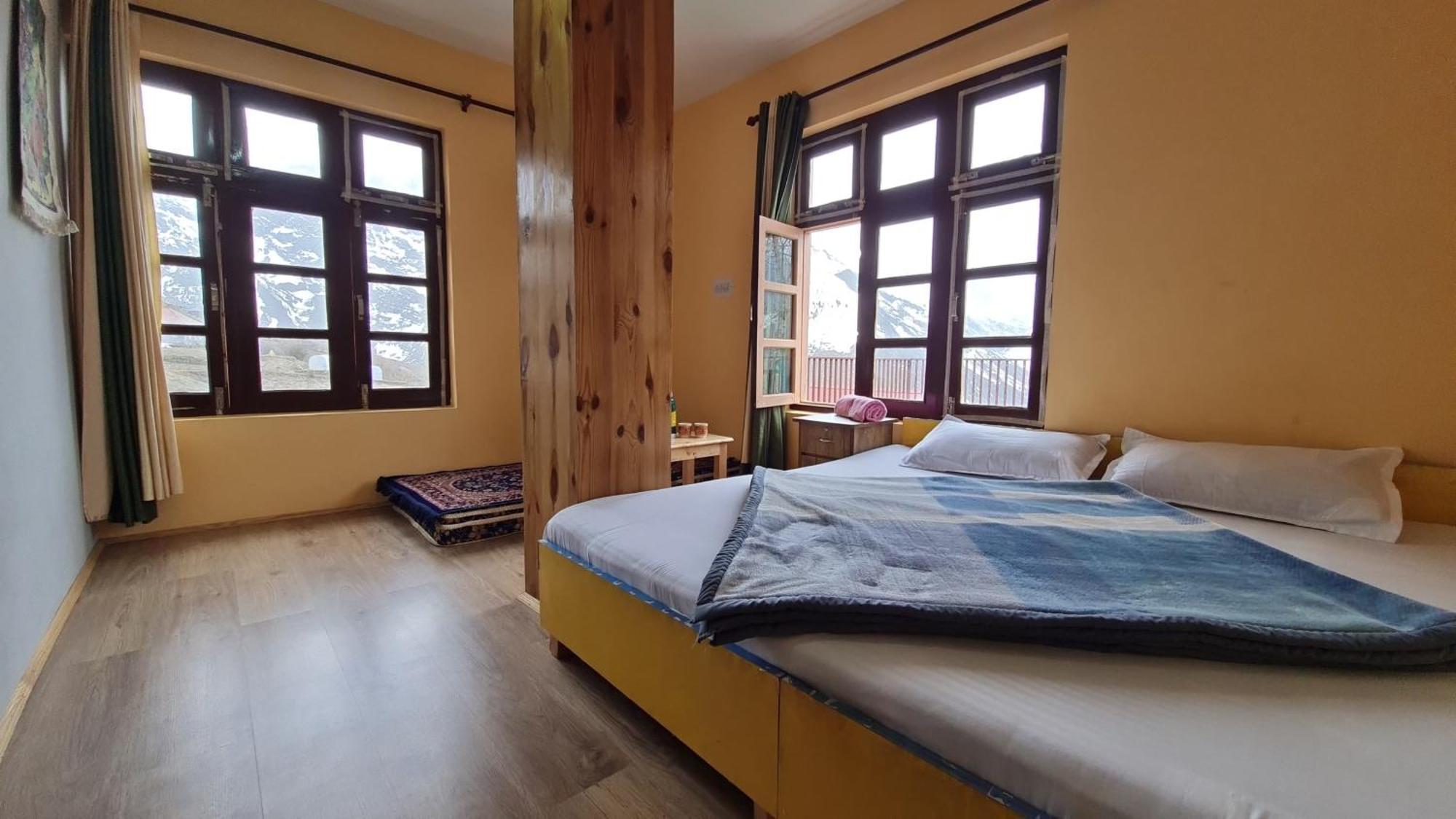 Beyond Rohtang Homestay Tandi