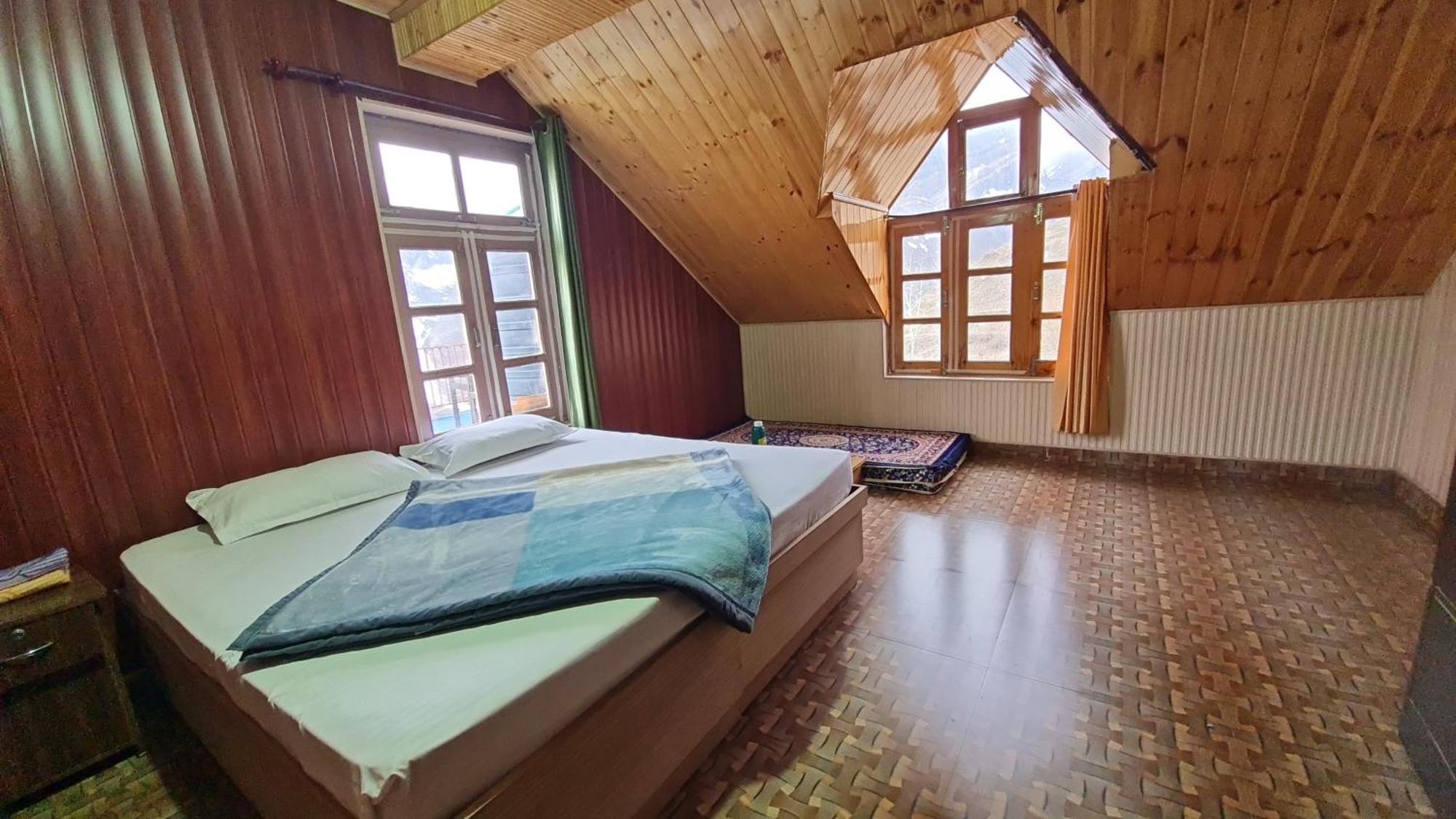Beyond Rohtang Homestay